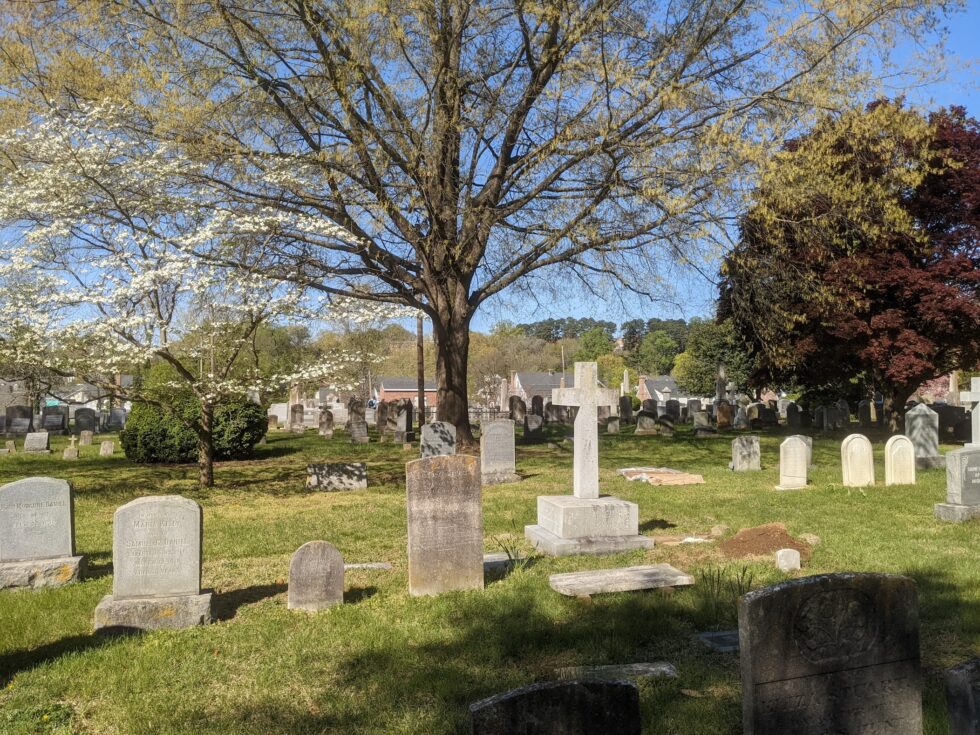 Overview of cemetery grounds